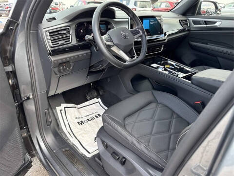 2025 Volkswagen Atlas Cross Sport SE 4Motion