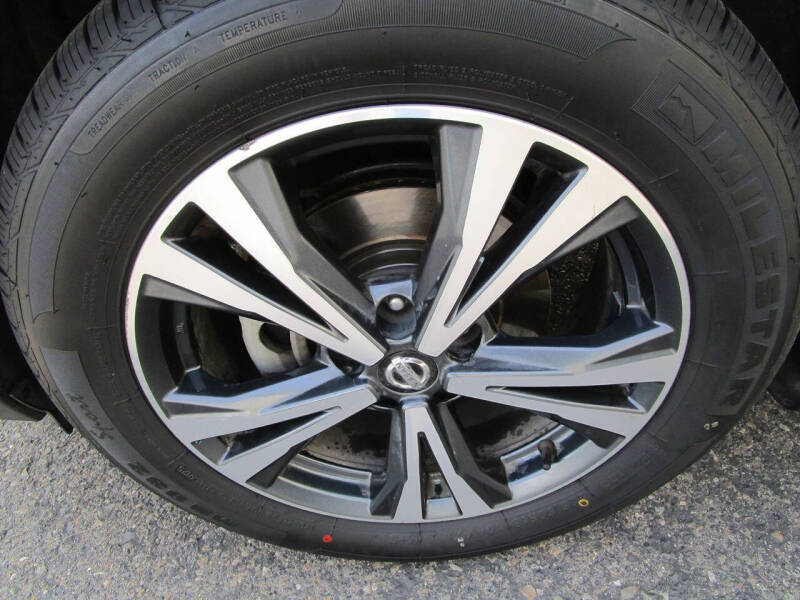 2020 Nissan Rogue SV