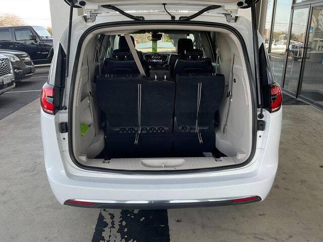 2022 Chrysler Pacifica Touring L