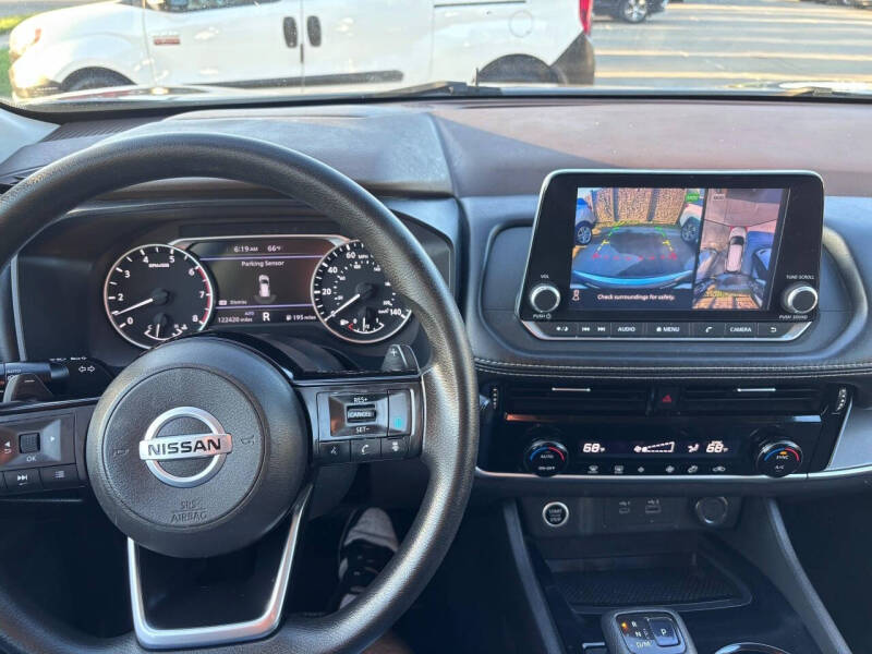 2021 Nissan Rogue SV