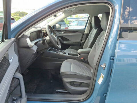 2025 Volkswagen Tiguan SE 4Motion