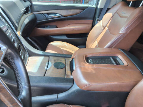 2017 Cadillac Escalade ESV Premium Luxury