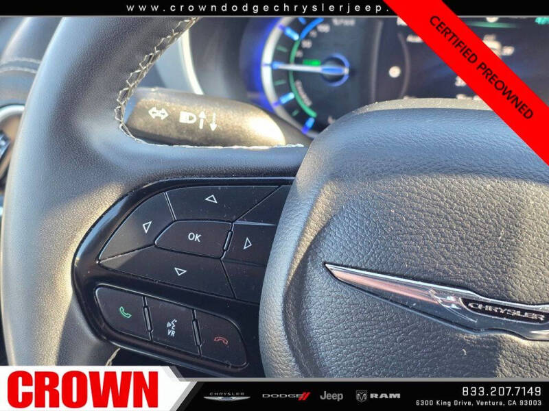 2024 Chrysler Pacifica Plug-In Hybrid Select