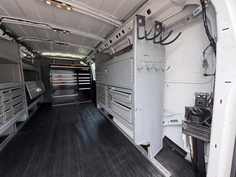 2016 GMC Savana 3500