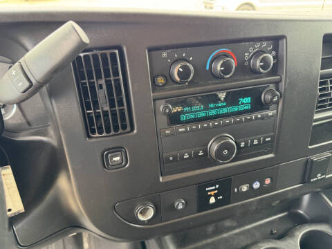 2022 Chevrolet Express 2500
