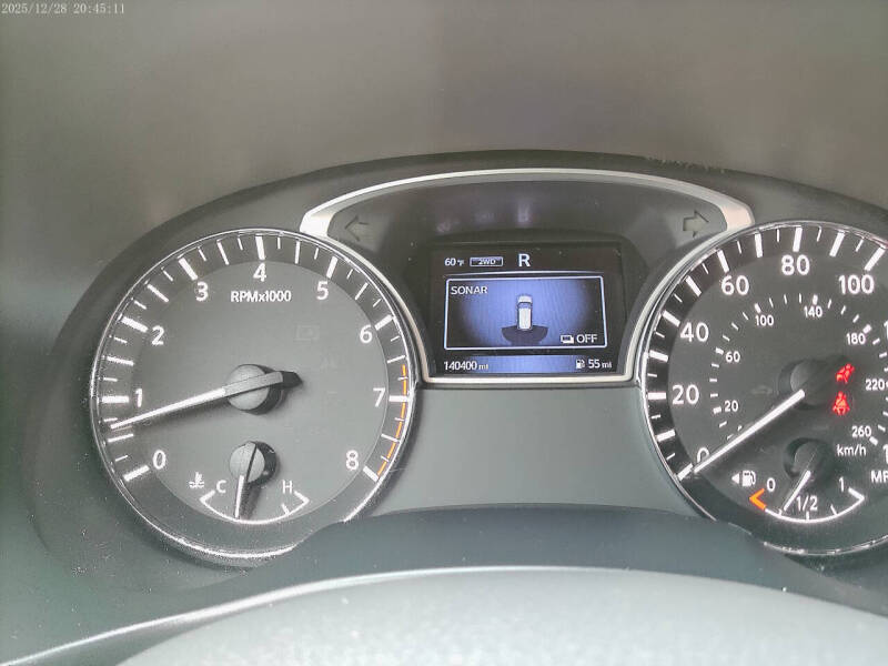 2016 Nissan Pathfinder SV