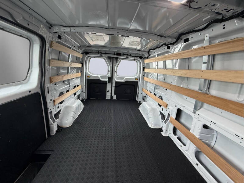 2025 Ford Transit