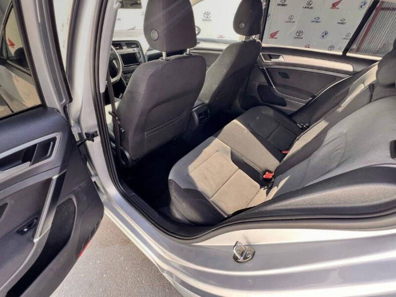 2016 Volkswagen e-Golf SE