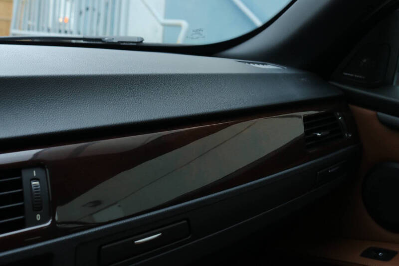 2011 BMW 3 Series 335i