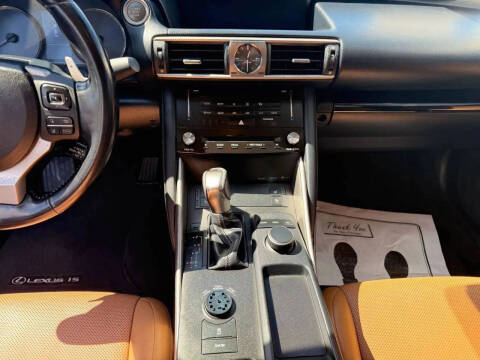 2017 Lexus IS 300