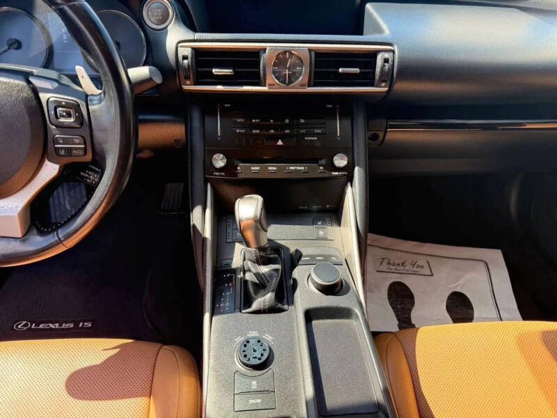 2017 Lexus IS 300