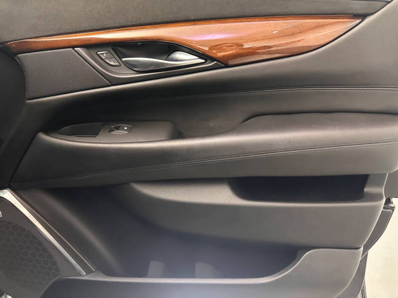 2018 Cadillac Escalade Luxury