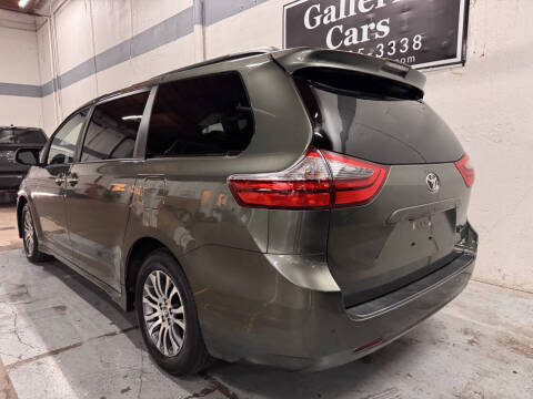 2020 Toyota Sienna XLE 8-Passenger