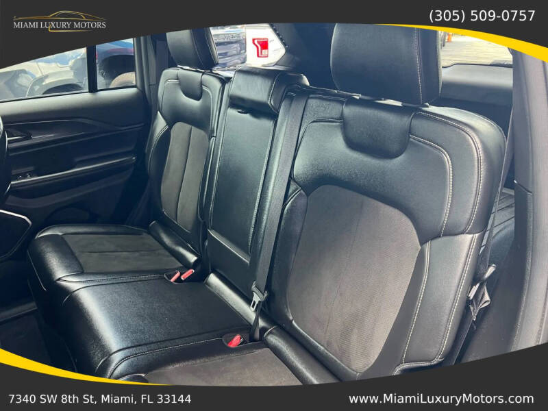 2022 Jeep Grand Cherokee Altitude