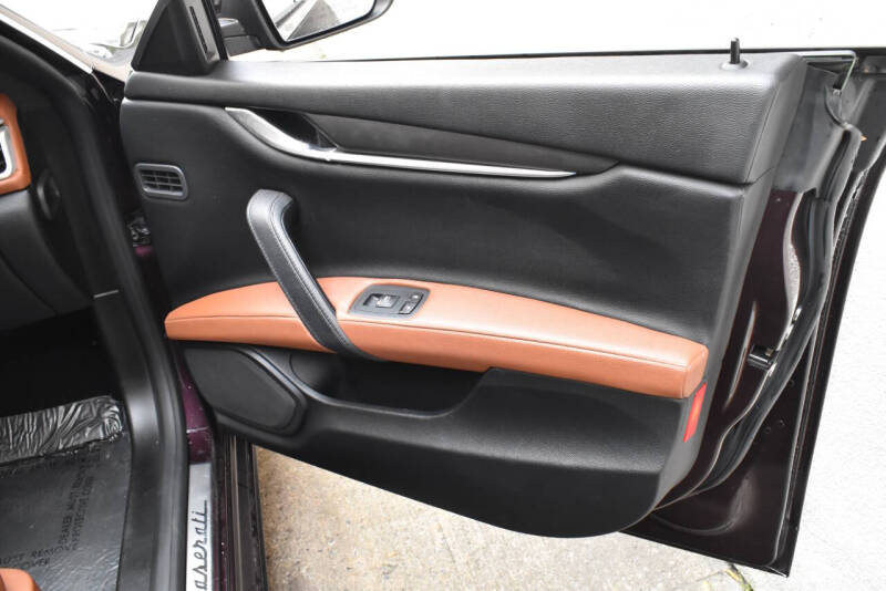 2019 Maserati Ghibli