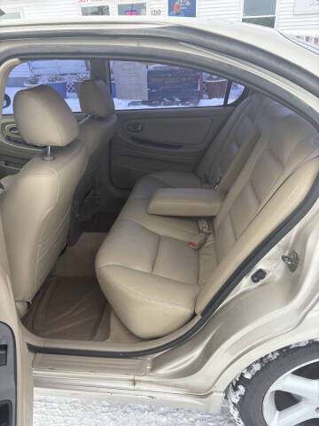 2003 Nissan Maxima SE