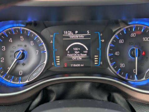 2017 Chrysler Pacifica Touring-L