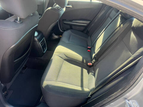 2017 Dodge Charger SXT