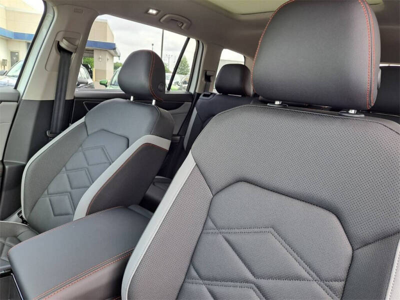 2025 Volkswagen Atlas Peak Edition 4Motion