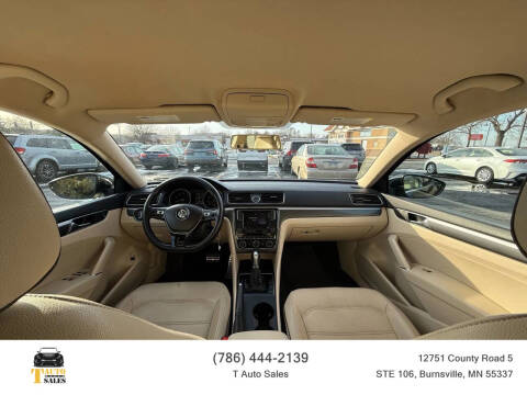 2017 Volkswagen Passat 1.8T R-Line