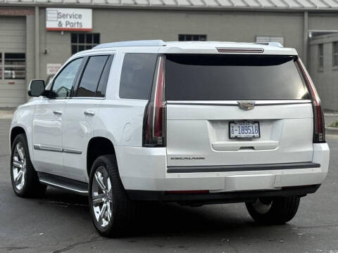 2016 Cadillac Escalade Platinum