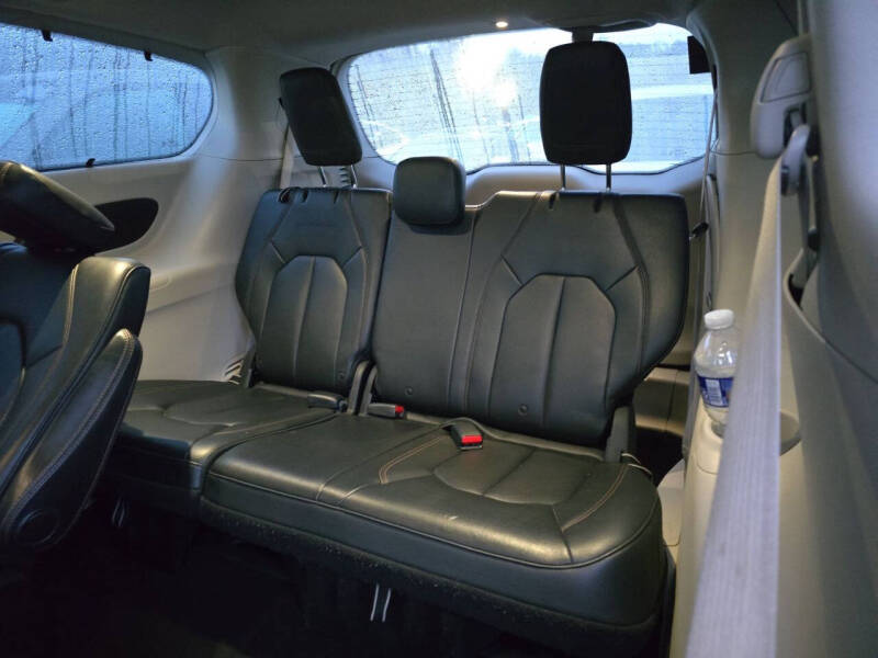 2017 Chrysler Pacifica Touring Plus