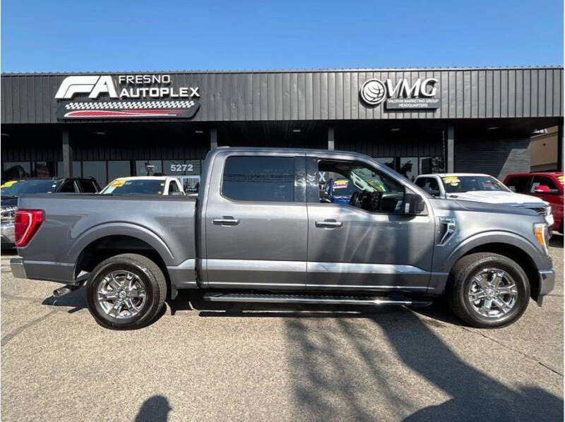 2021 Ford F-150 XLT's photo