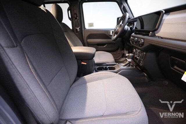 2024 Jeep Wrangler Sahara 4xe