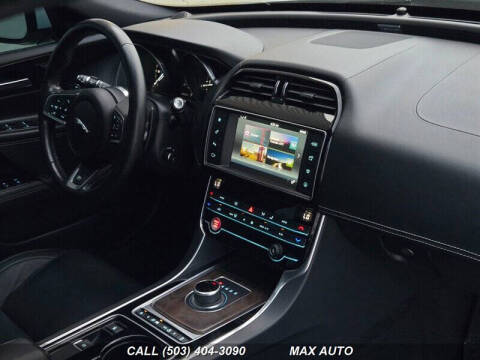 2017 Jaguar XE 20d R-Sport