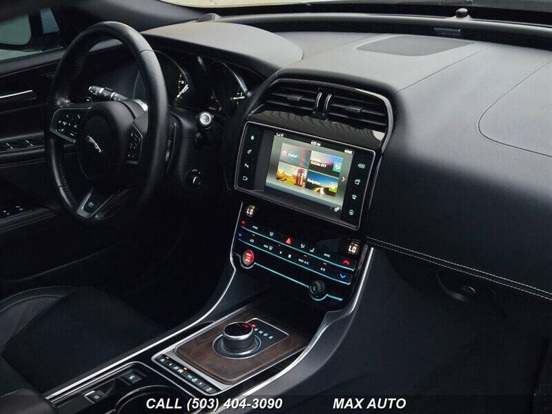 2017 Jaguar XE 20d R-Sport