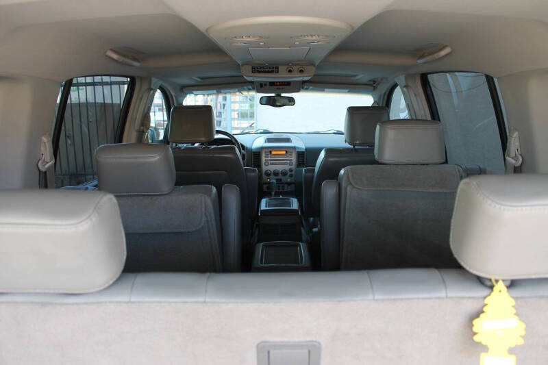 2005 Nissan Armada LE