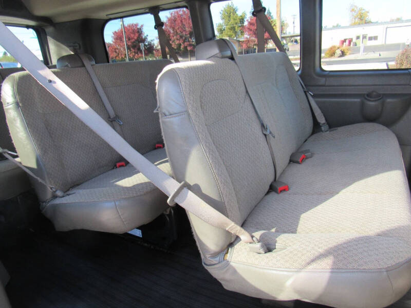 2017 Chevrolet Express LS 2500