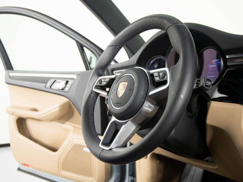 2021 Porsche Macan
