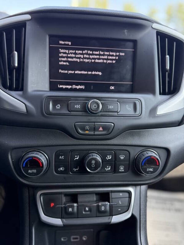 2023 GMC Terrain SLE