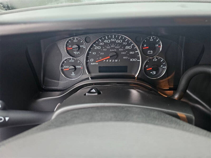 2025 Chevrolet Express 3500