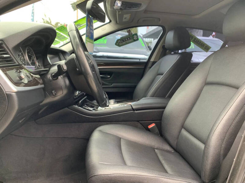 2014 BMW 5 Series 528i