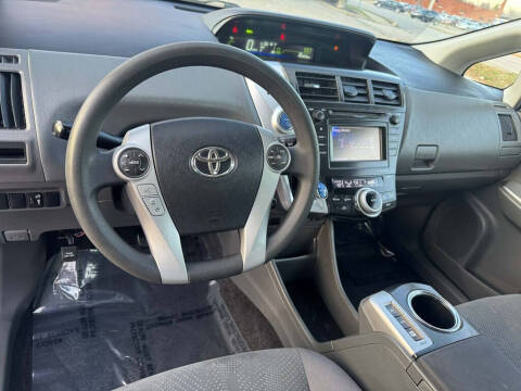2013 Toyota Prius v