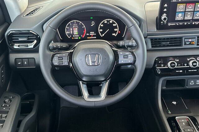 2025 Honda Pilot Touring