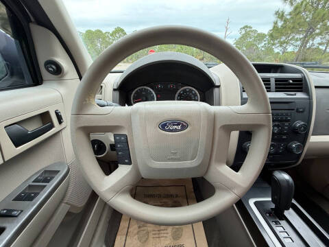2011 Ford Escape XLS