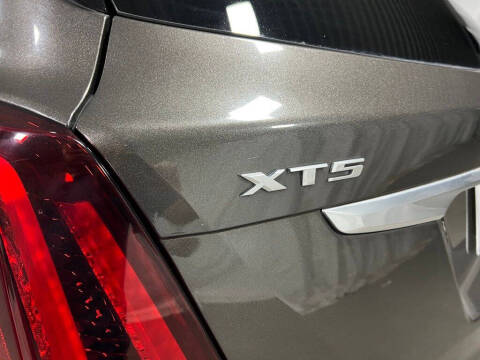 2020 Cadillac XT5 Luxury