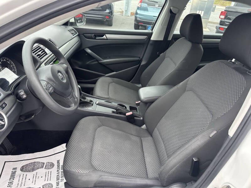 2013 Volkswagen Passat S