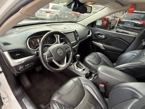 2017 Jeep Cherokee Overland