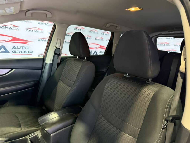 2020 Nissan Rogue SV