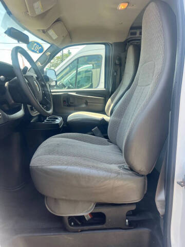 2021 Chevrolet Express 2500