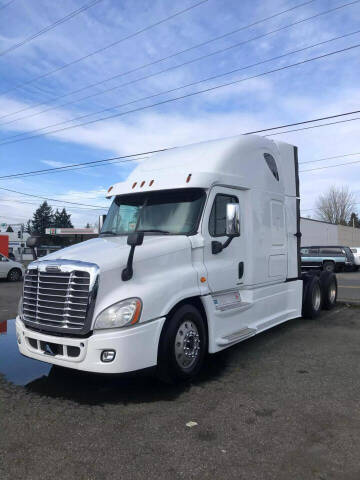 2016 Freightliner Cascadia for sale at MK MOTORS in Marysville WA