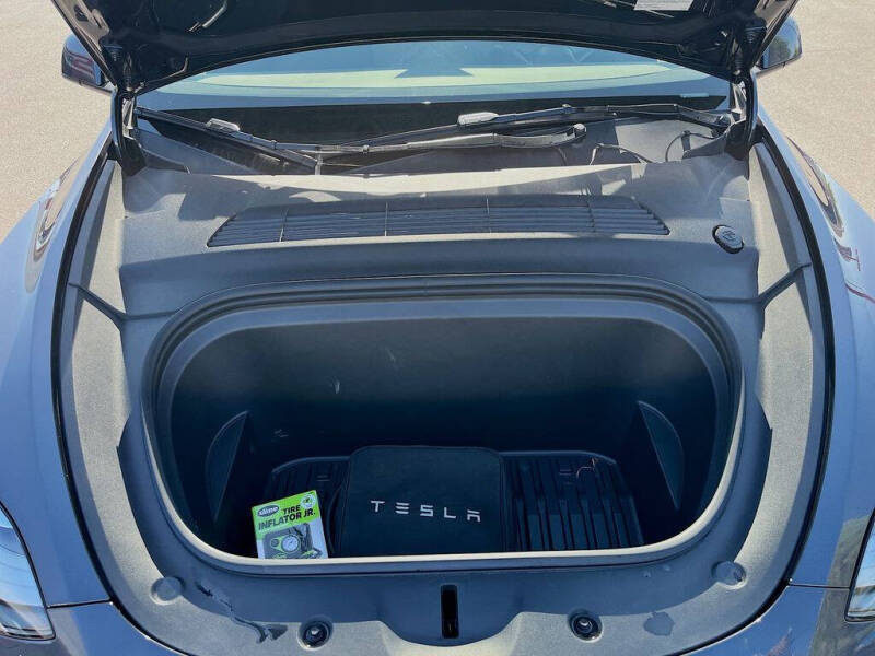 2025 Tesla Model Y Long Range