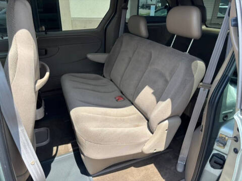 2003 Dodge Caravan SE