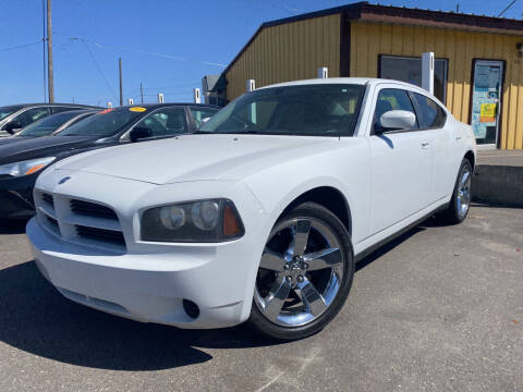 2010 Dodge Charger for sale at BELOW BOOK AUTO SALES in Idaho Falls ID