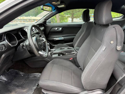 2016 Ford Mustang V6