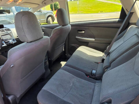 2014 Toyota Prius v Three